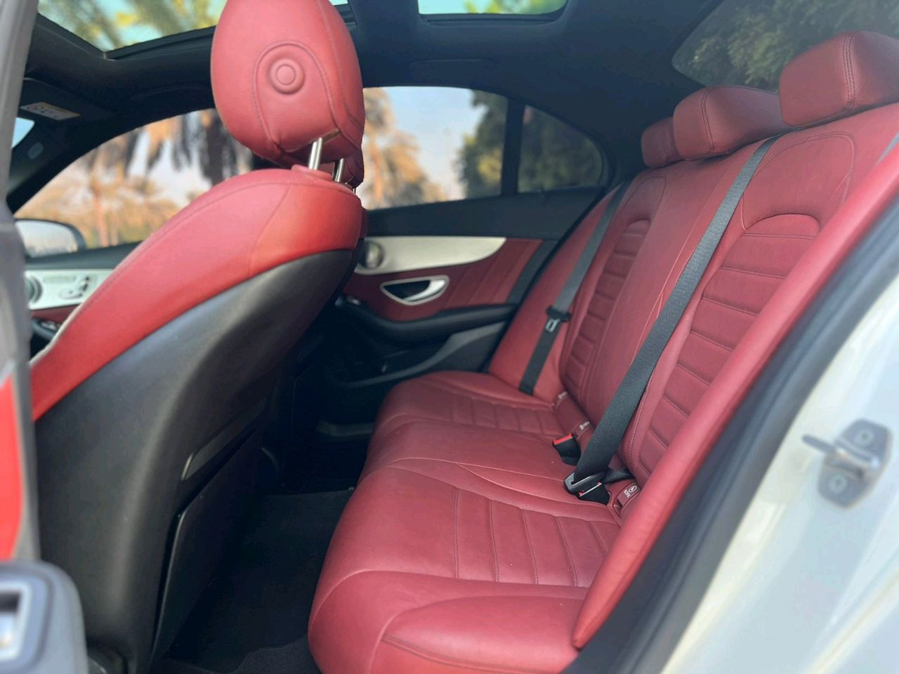 Mercedes Benz C-Class - Image 8