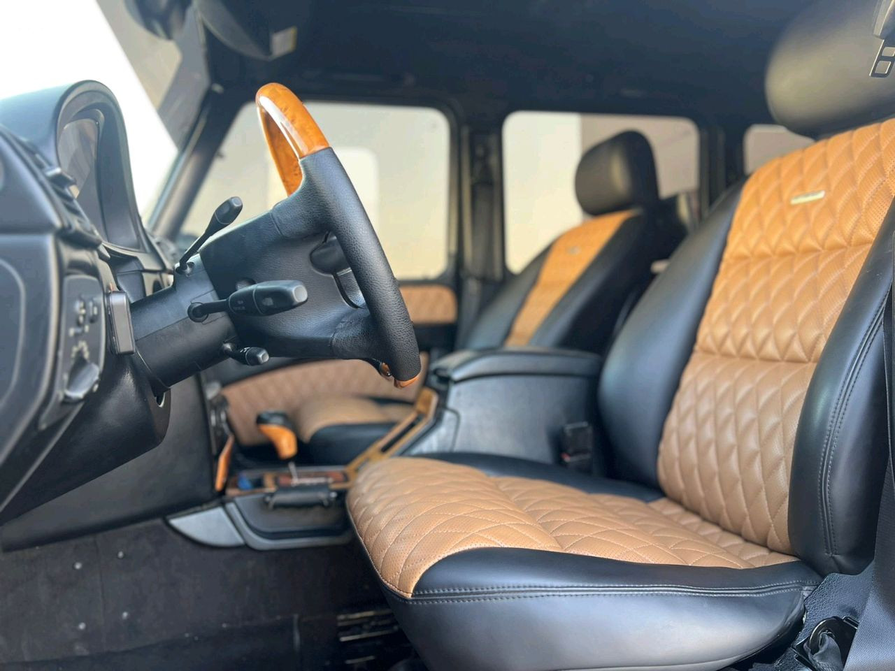 Mercedes Benz G-Class - Image 9