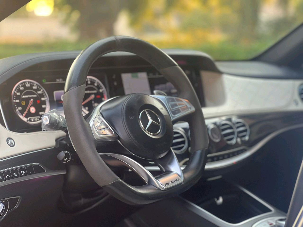 Mercedes Benz S-Class - Image 2