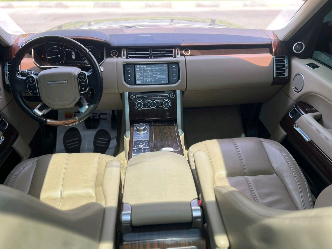 Range Rover Vogue - Image 9