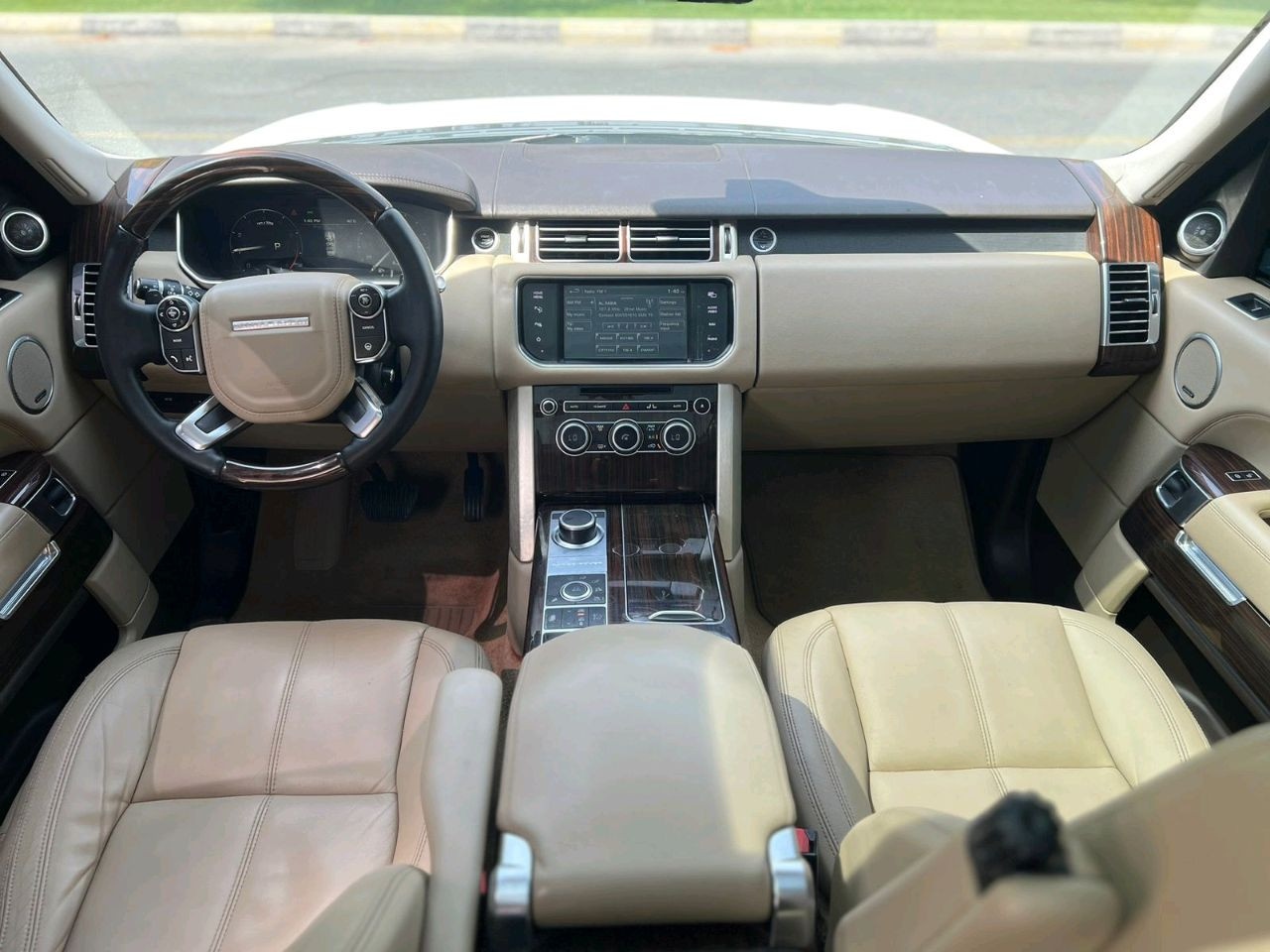 Range Rover Vogue - Image 10