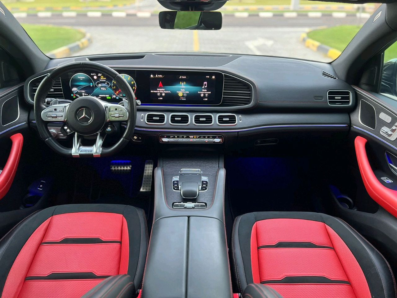 Mercedes Benz GLE SUV - Image 7