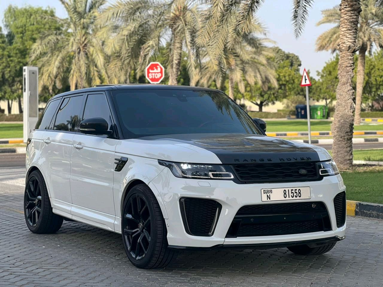 Range Rover Sport - Image 10