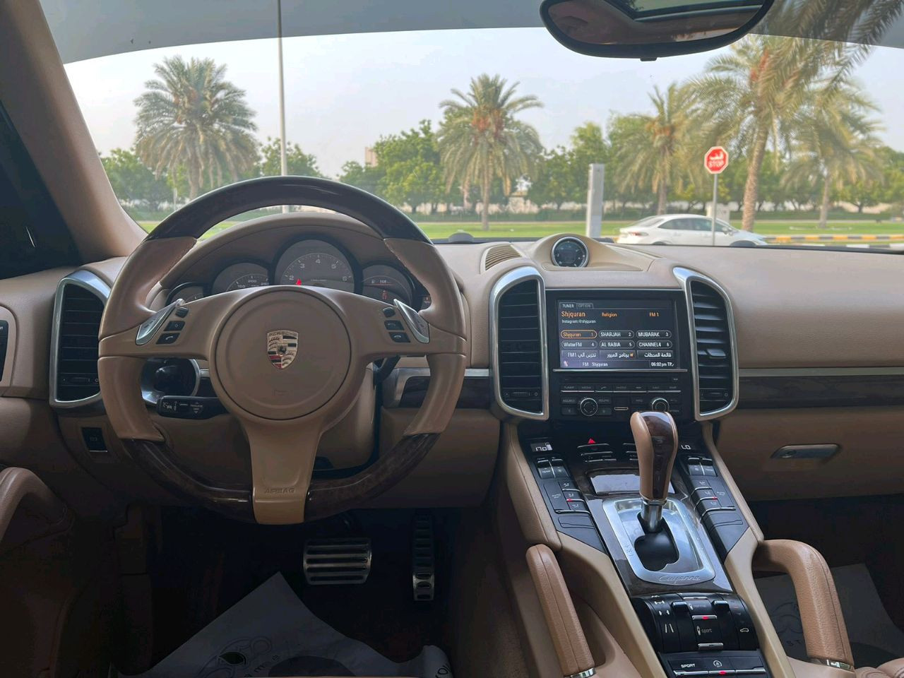 Porsche Cayenne - Image 10