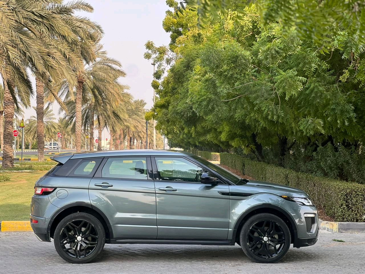 Range Rover Vogue - Image 8
