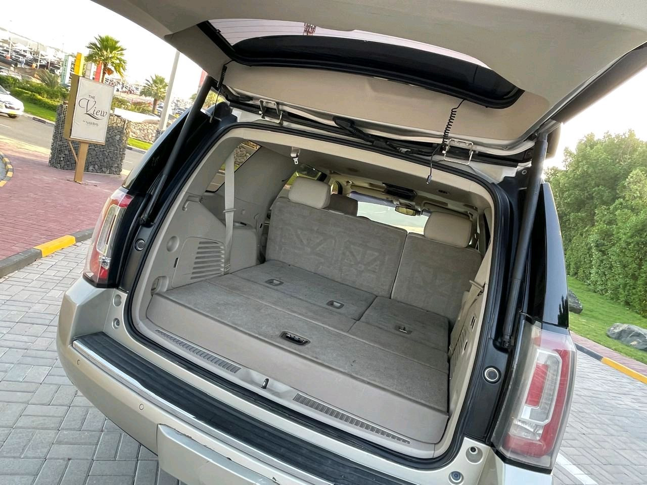 GMC Denali - Image 10