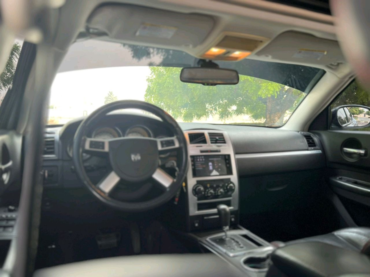 Dodge Charger - Image 12