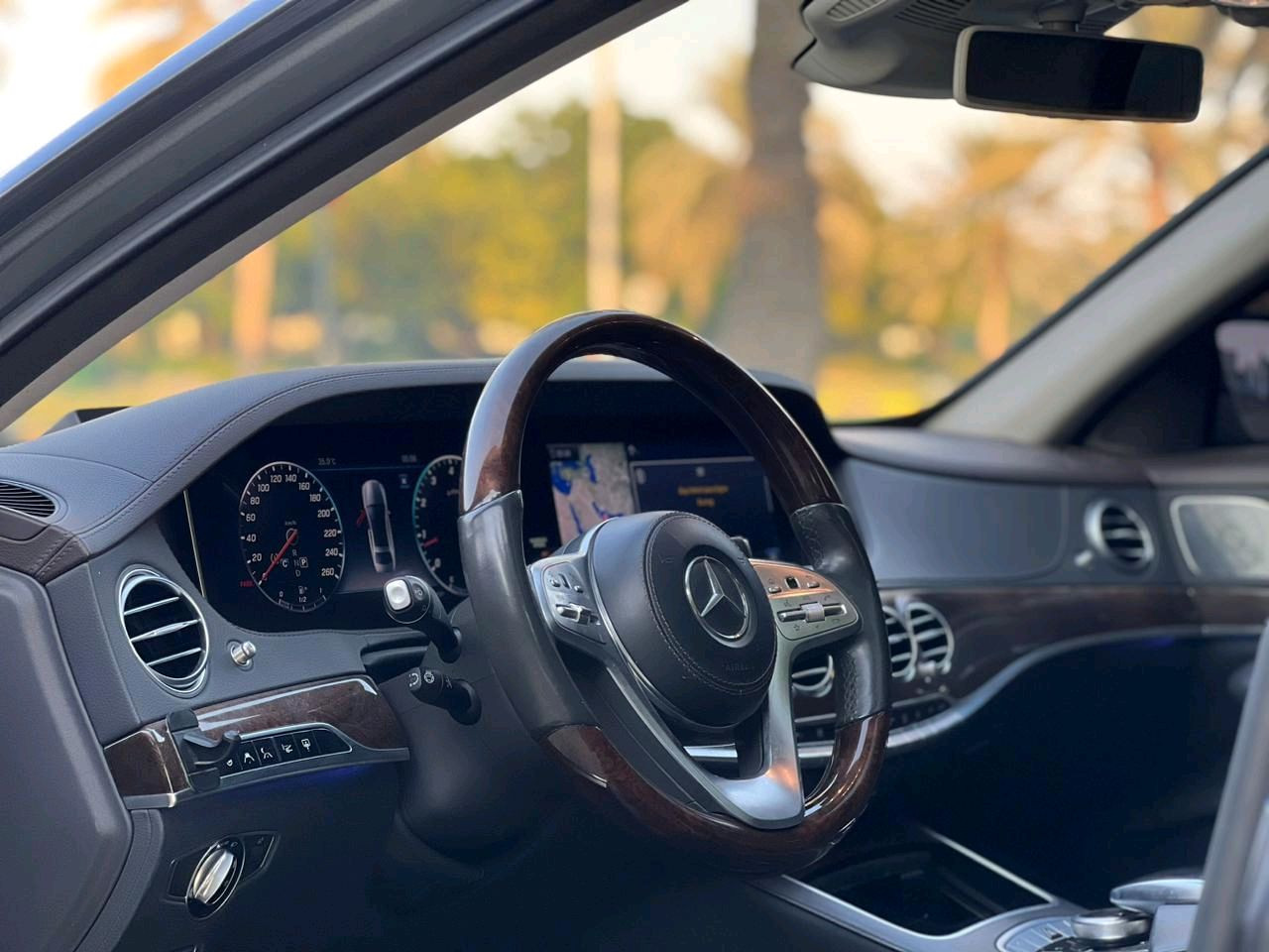 Mercedes Benz S-Class - Image 3