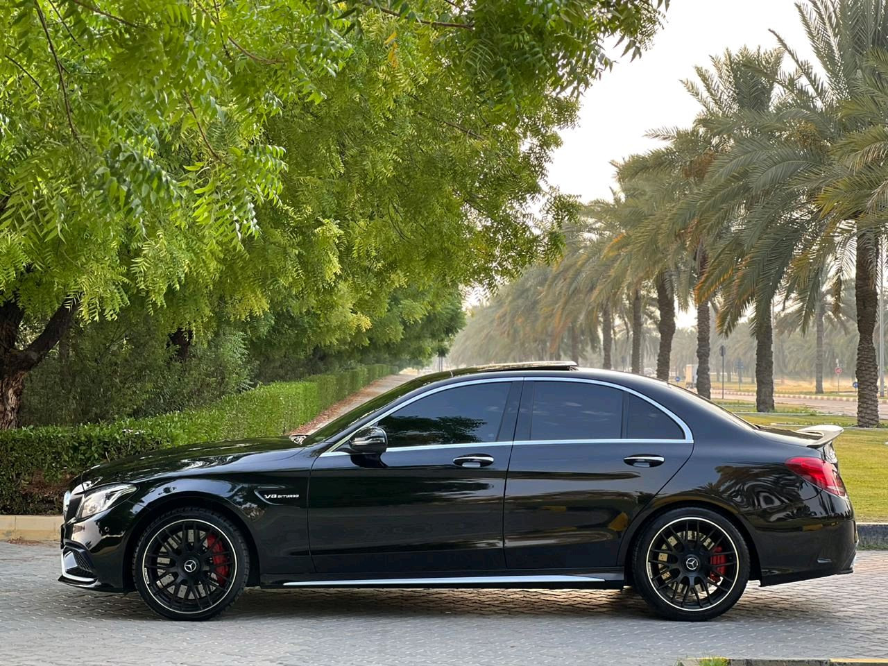 Mercedes Benz C-Class - Image 8