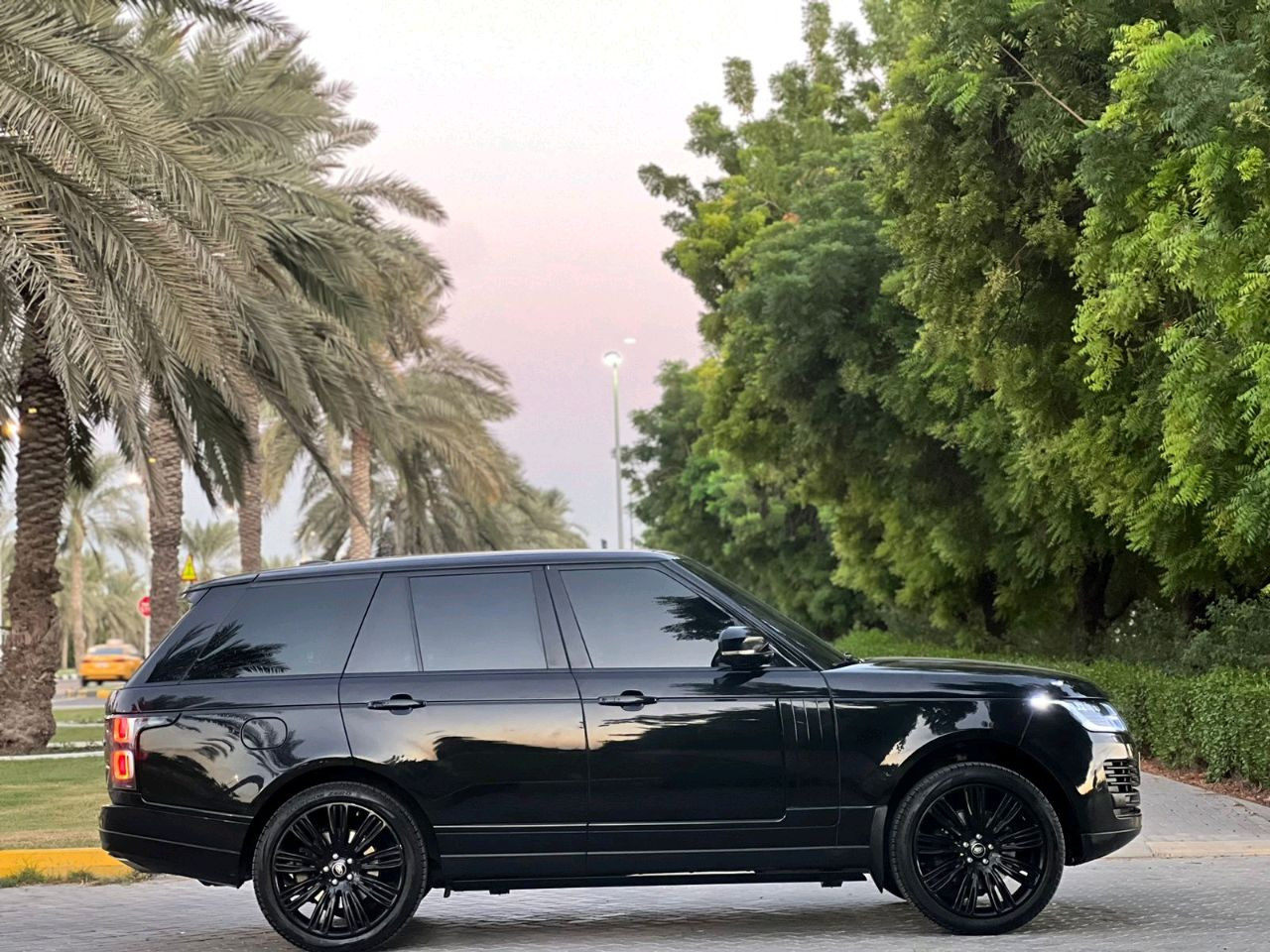 Range Rover Vogue - Image 8