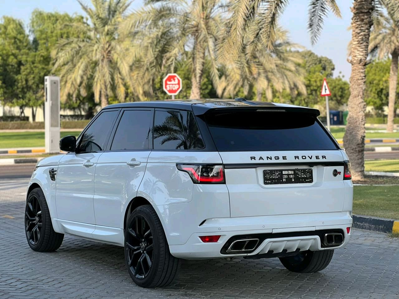 Range Rover Sport - Image 9
