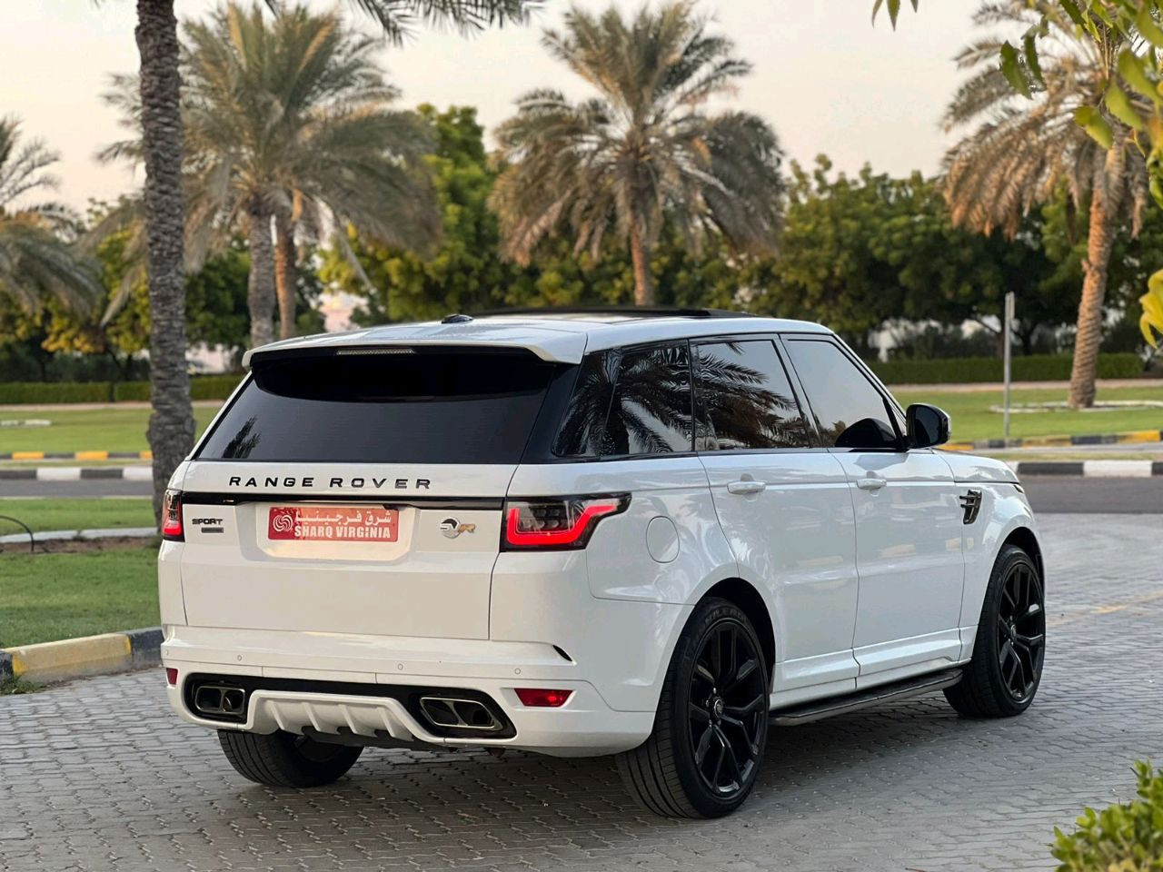 Range Rover Sport SVR - Image 10
