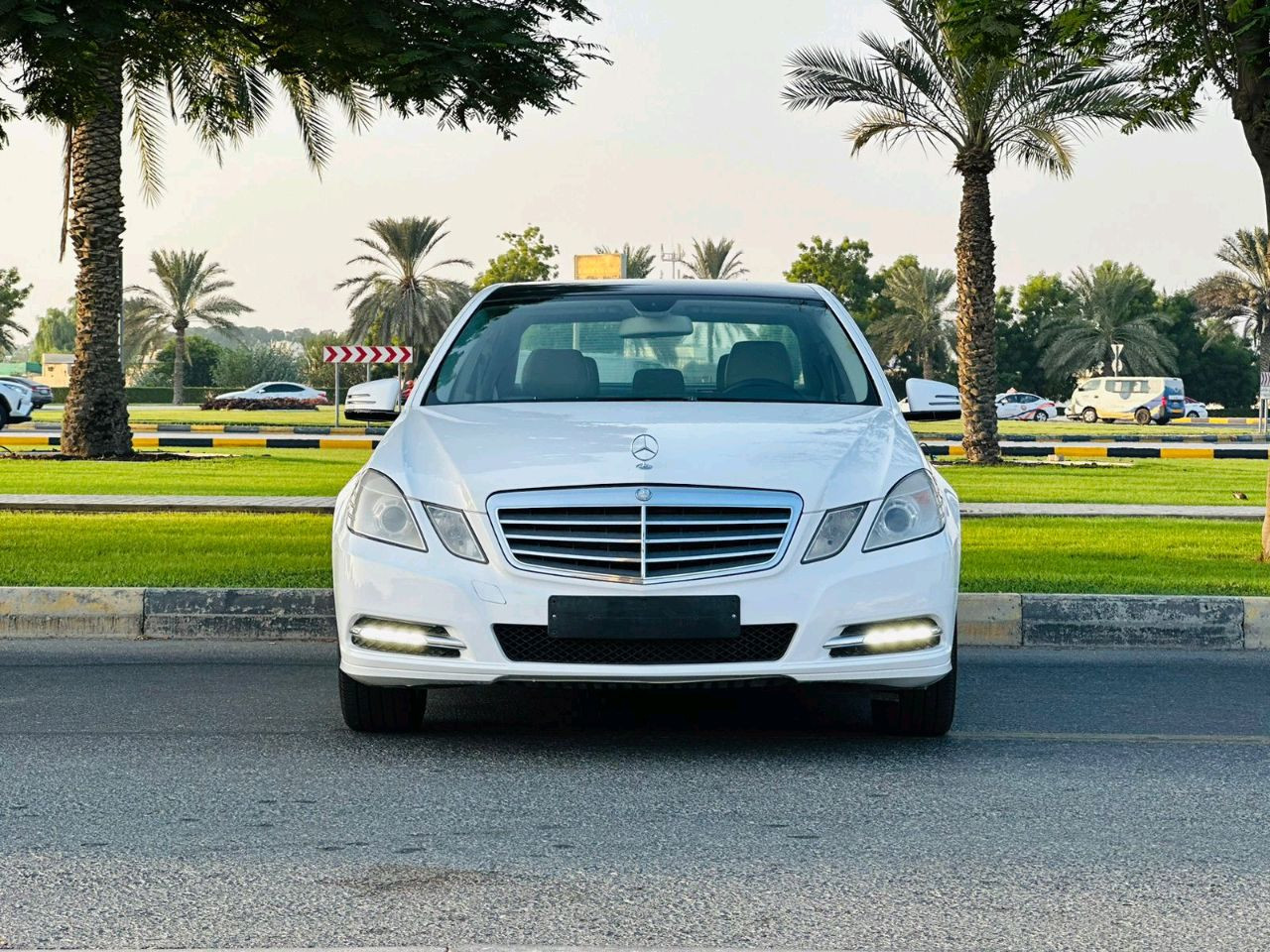 Mercedes Benz E-Class - Image 3