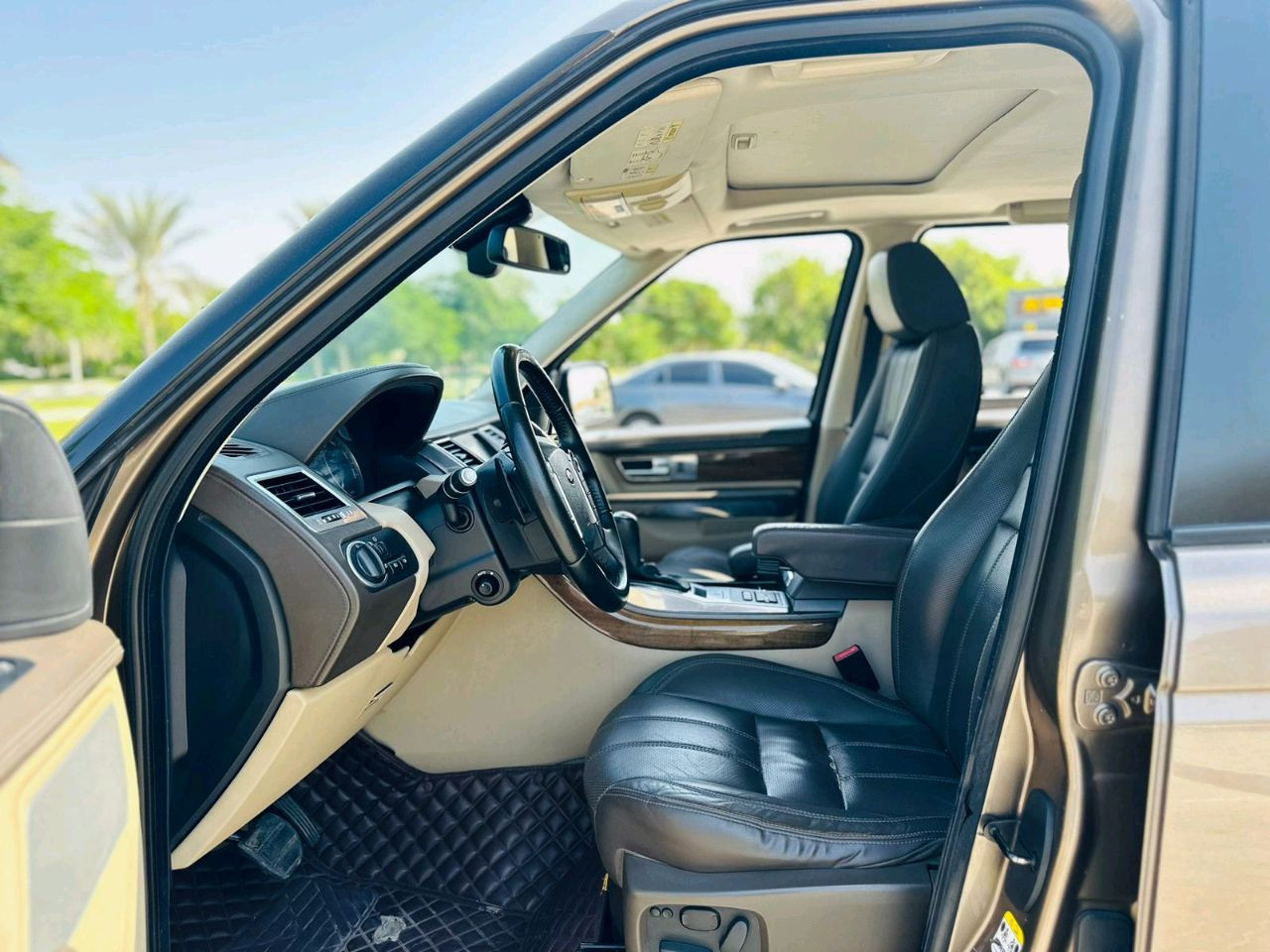 Range Rover Sport - Image 9