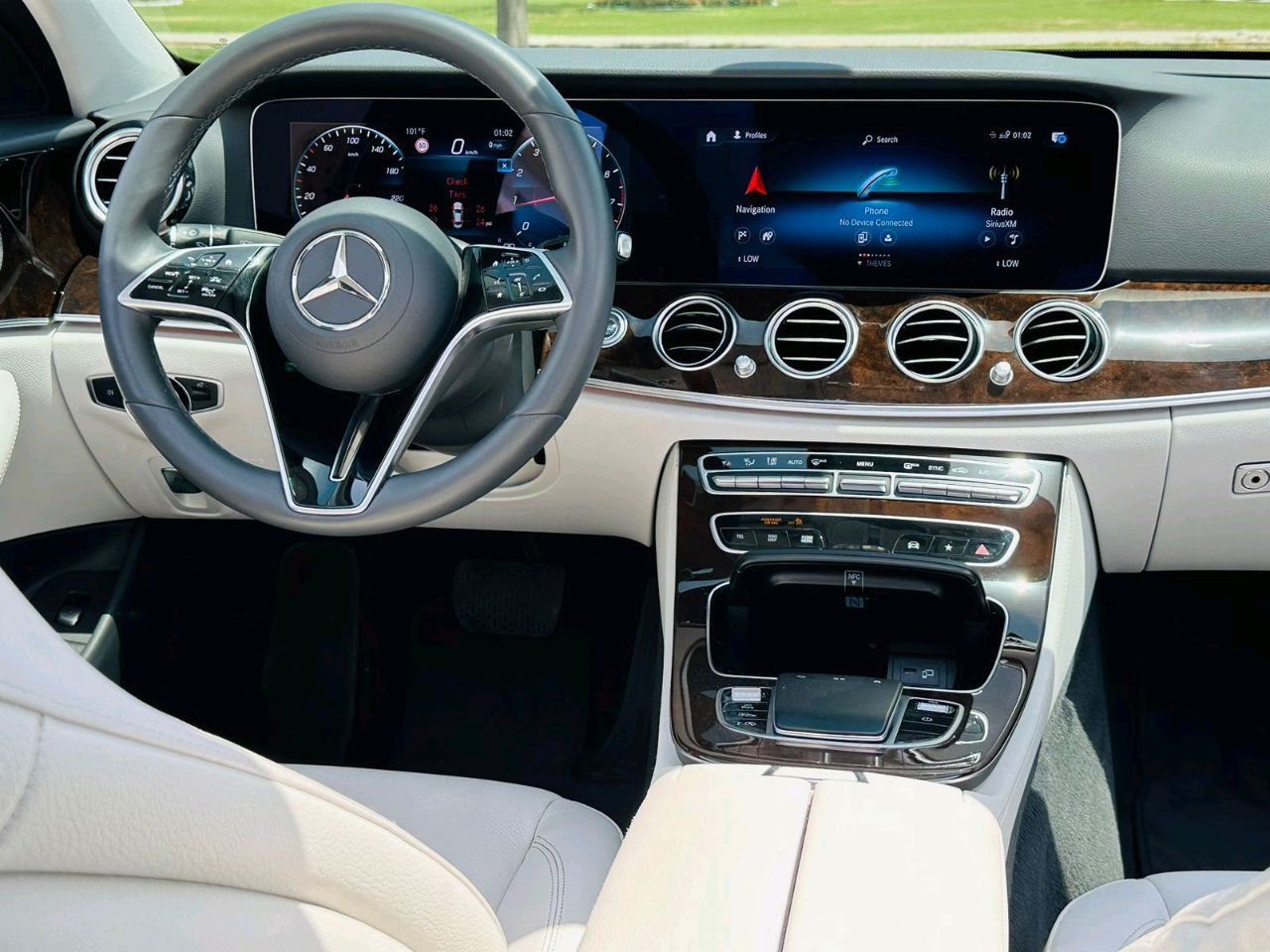 Mercedes Benz E-Class - Image 20