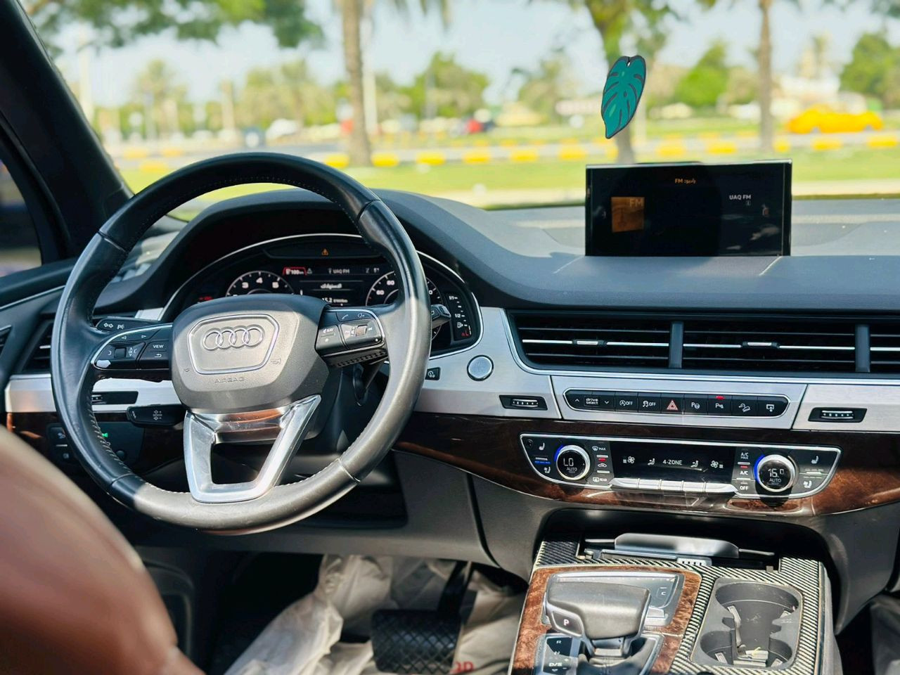 Audi Q7 - Image 8