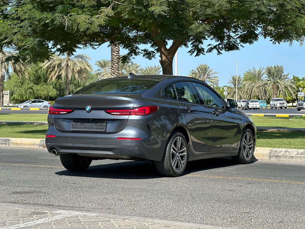 BMW 2-Series - Image 3