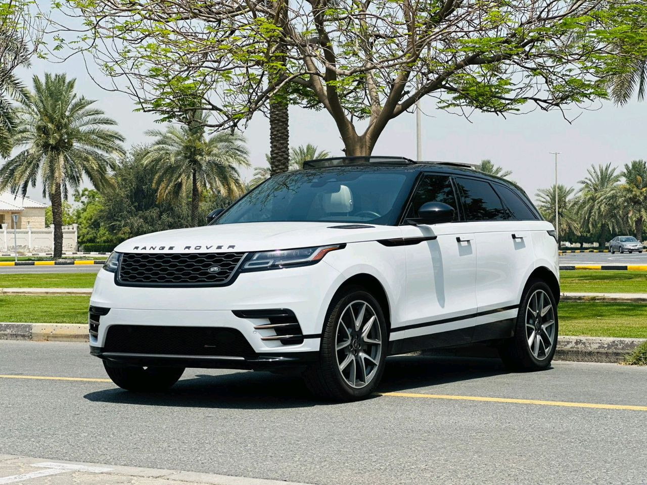 Range Rover VELAR - Image 4