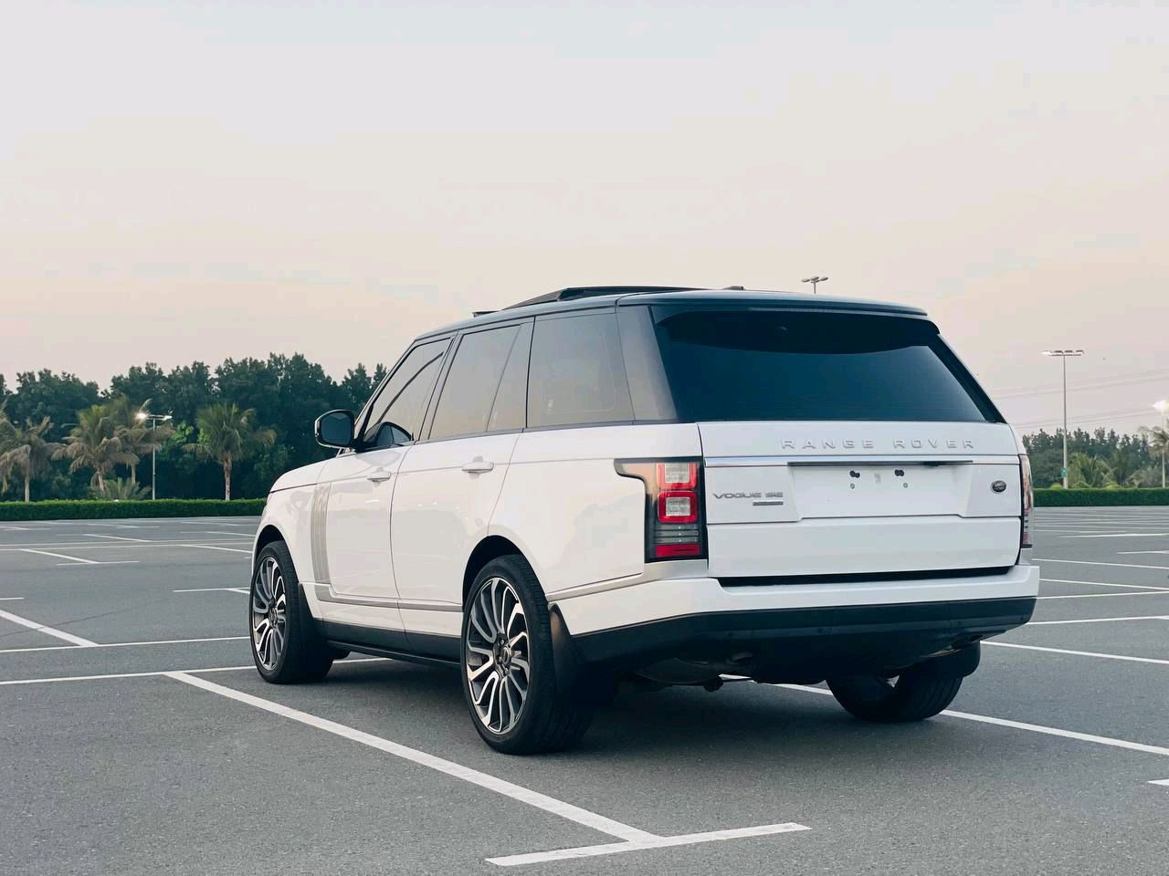 Range Rover Vogue - Image 7