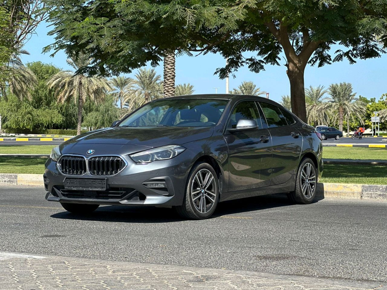 BMW 2-Series - Image 6