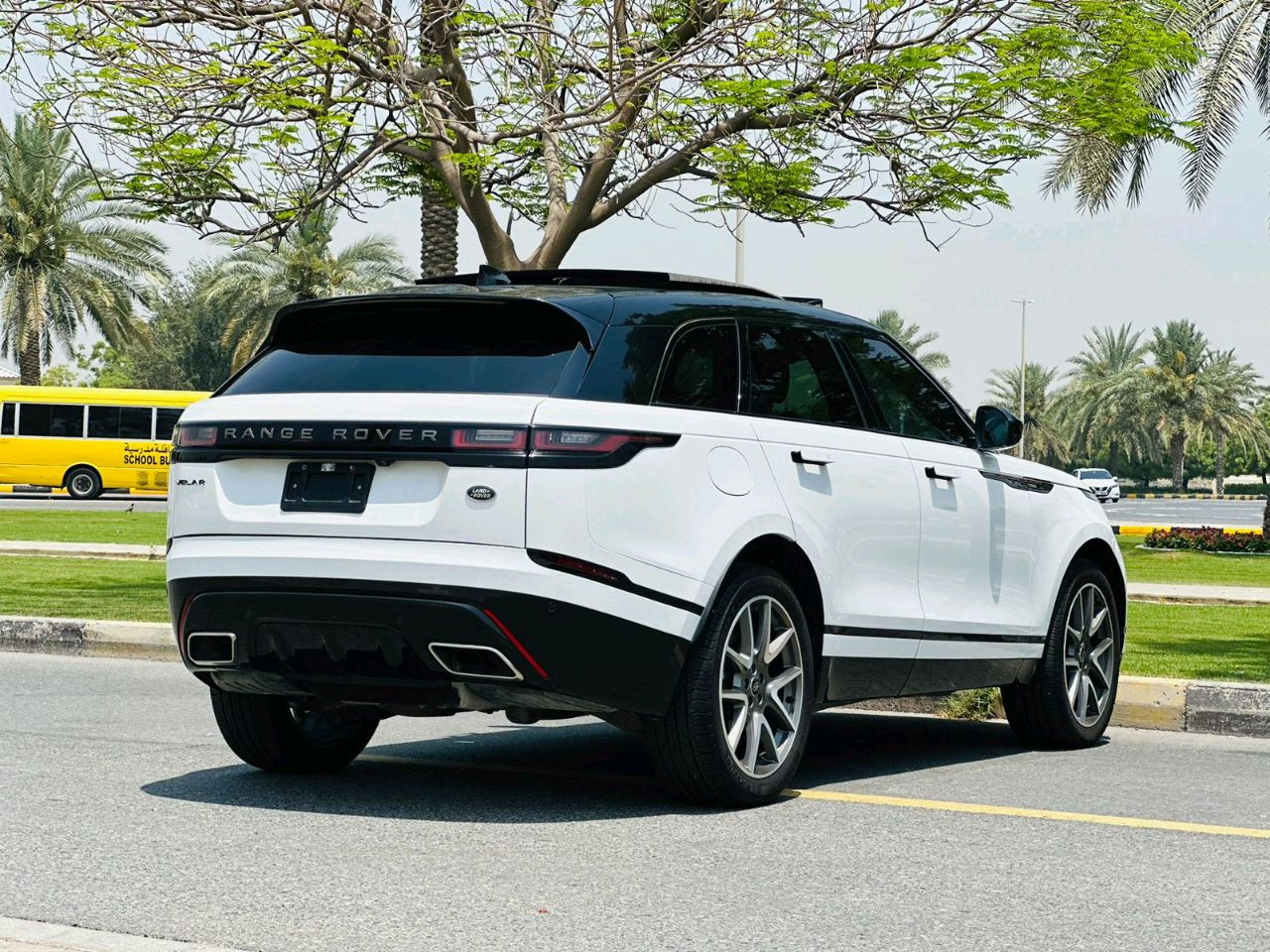 Range Rover VELAR - Image 8