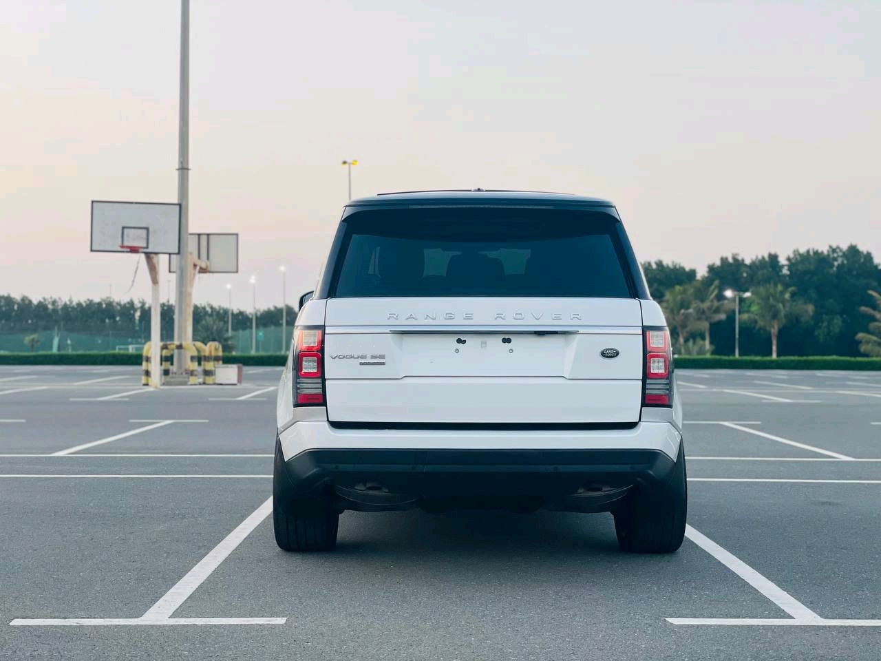Range Rover Vogue - Image 9