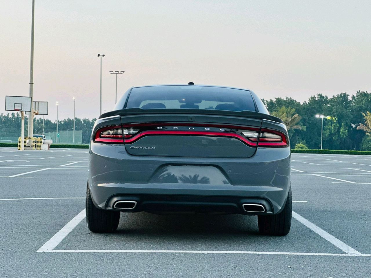 Dodge Charger - Image 10