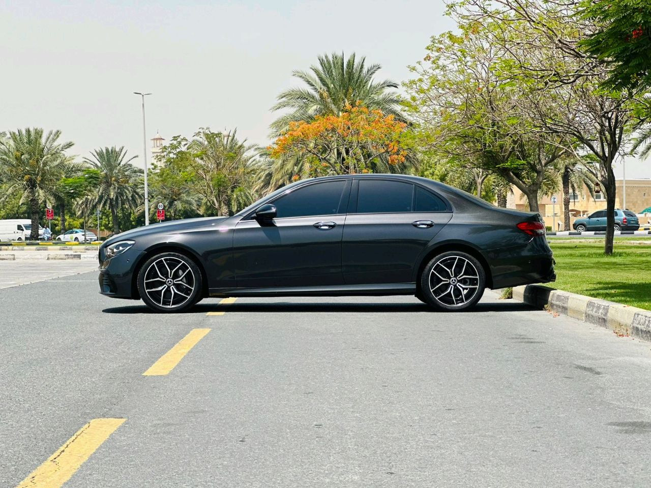 Mercedes Benz E-Class - Image 7