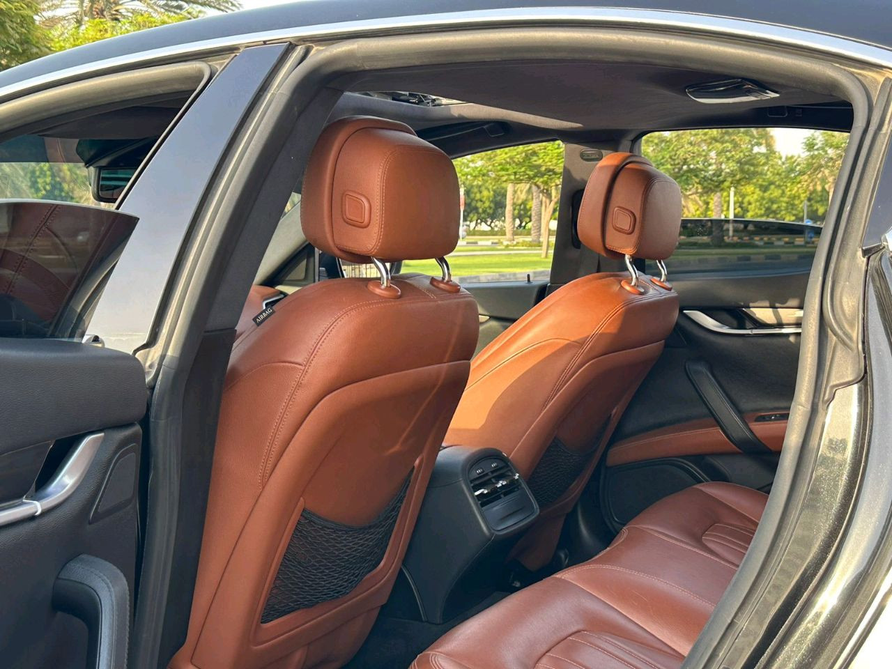 Maserati Ghibli - Image 10