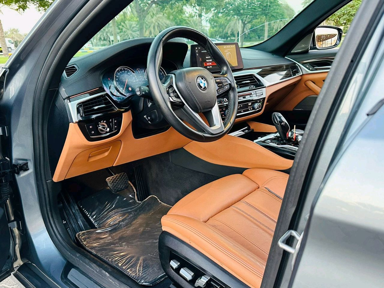 BMW 5-Series - Image 9