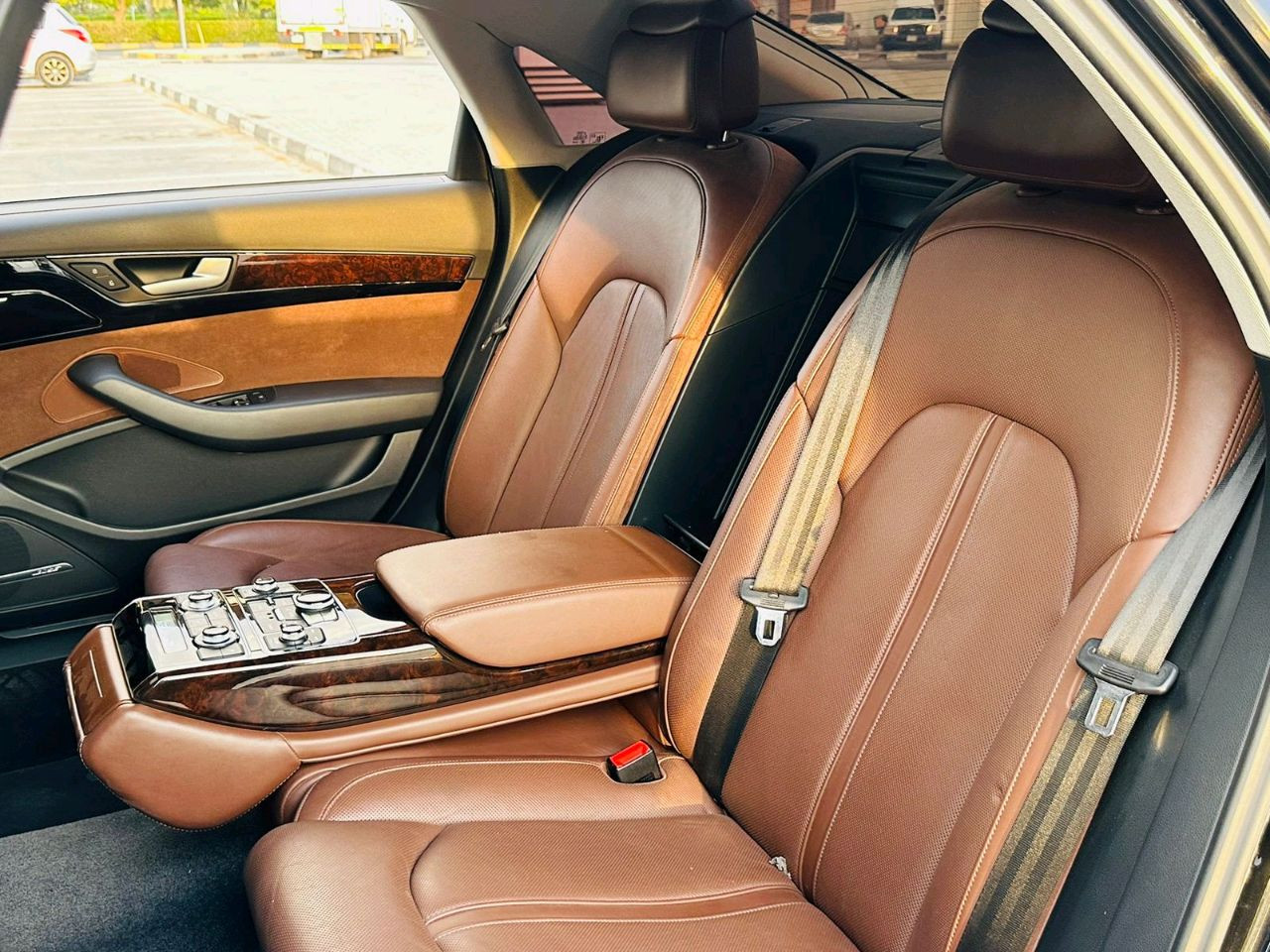Audi A8 - Image 10