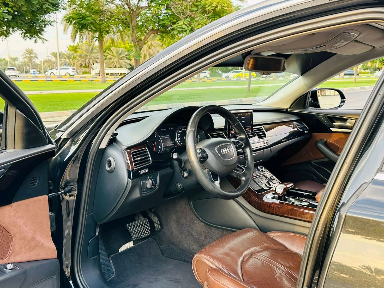 Audi A8 - Image 3