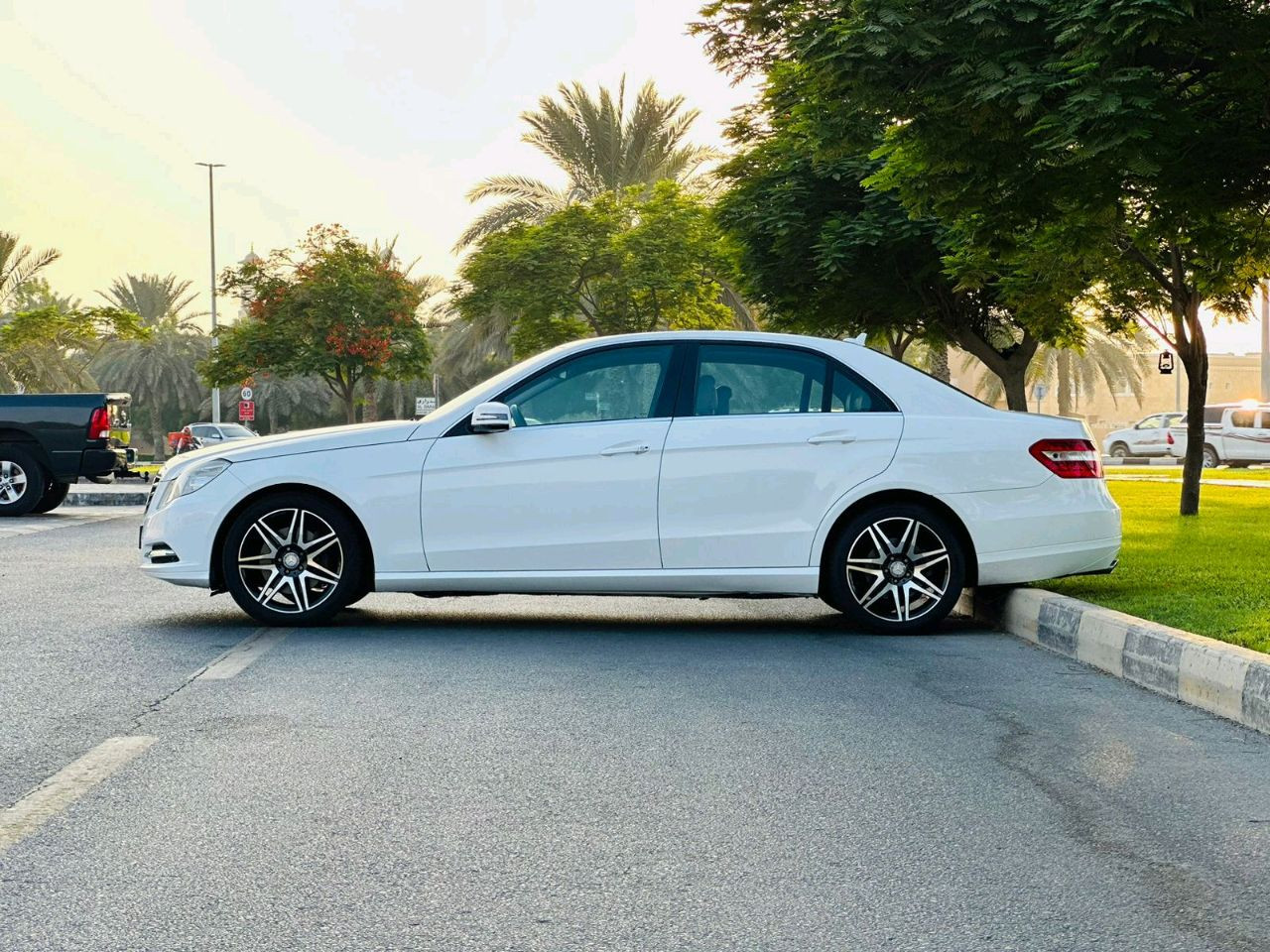 Mercedes Benz E-Class - Image 7