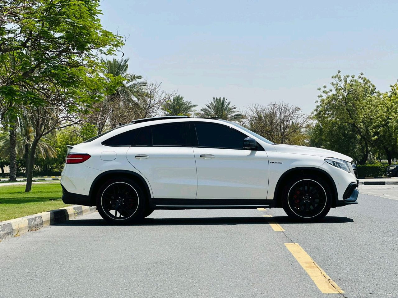 Mercedes Benz GLE SUV - Image 4