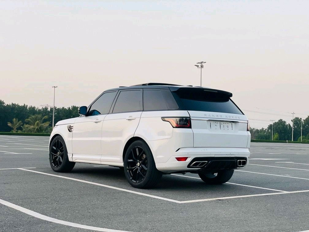 Range Rover Sport - Image 11