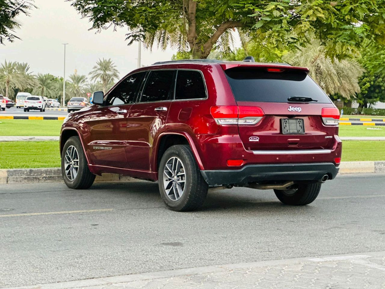 Jeep Grand Cherokee - Image 7