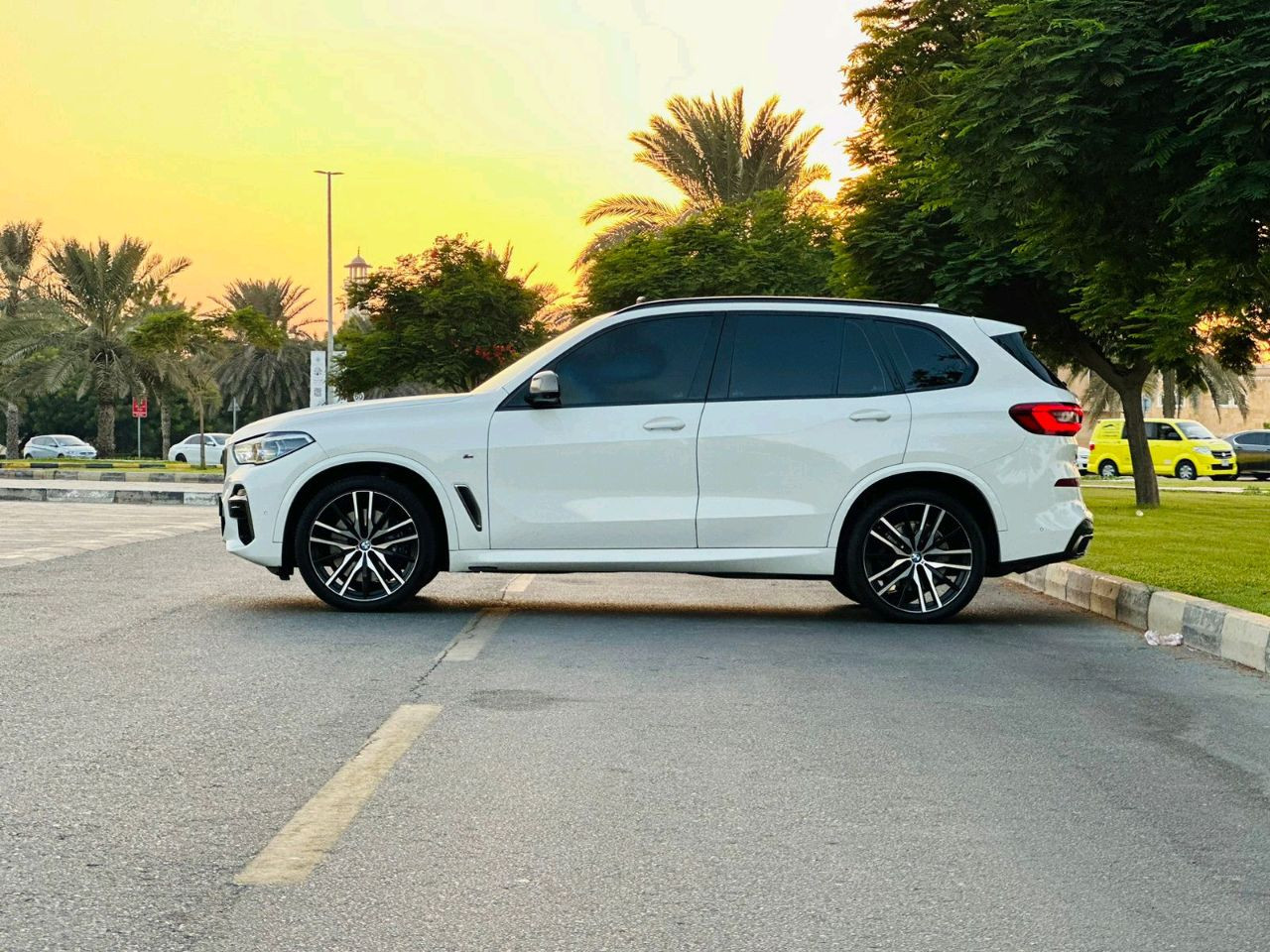 BMW X5 - Image 11