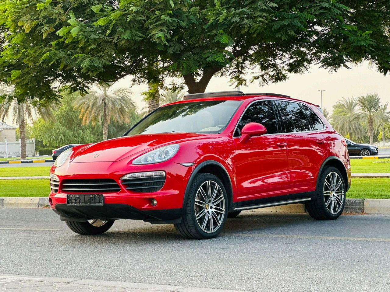 Porsche Cayenne - Image 5