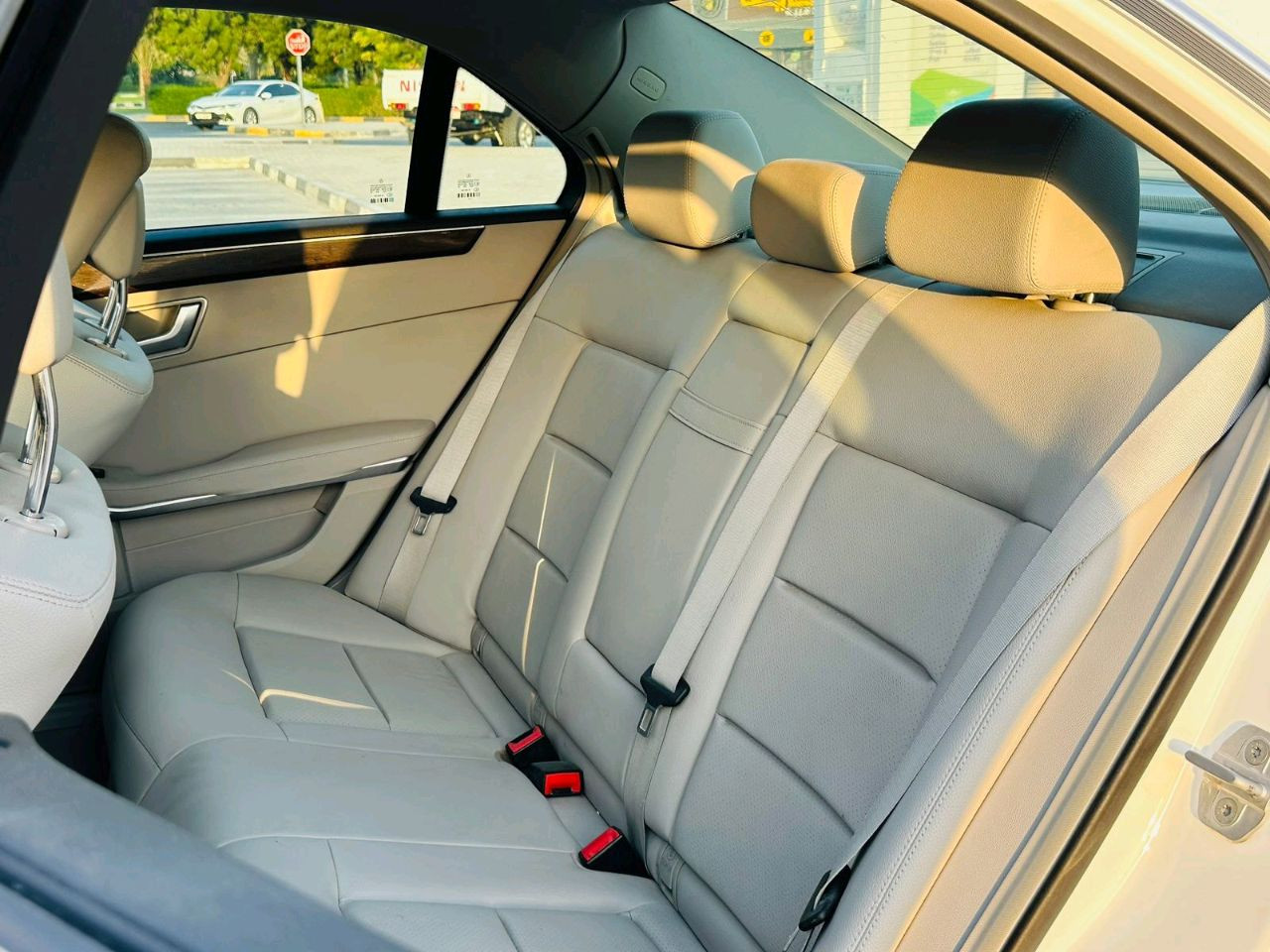 Mercedes Benz E-Class - Image 6