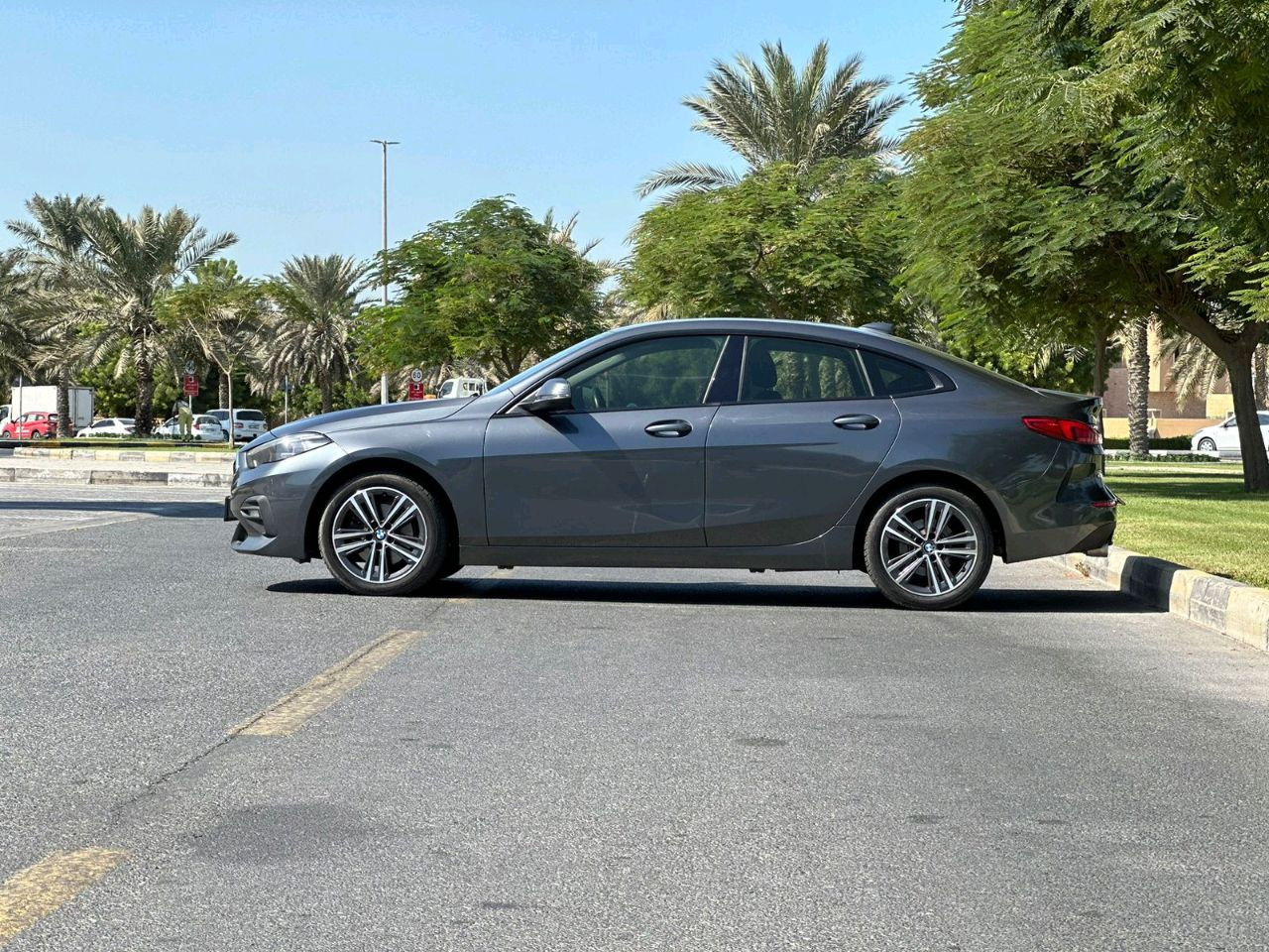BMW 2-Series - Image 9