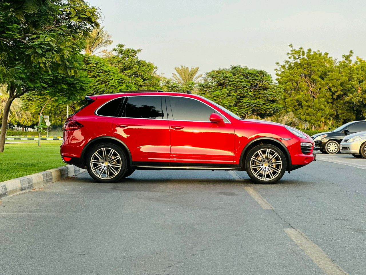 Porsche Cayenne - Image 3