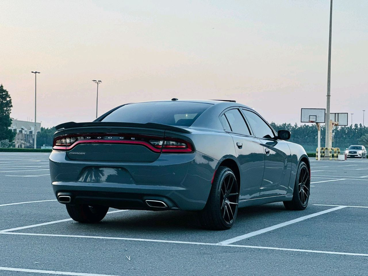 Dodge Charger - Image 5