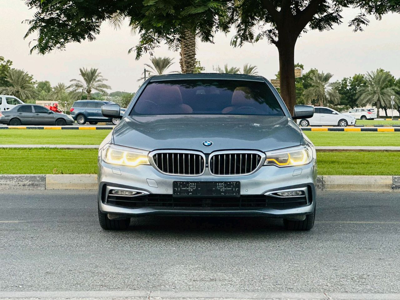 BMW 5-Series - Image 8