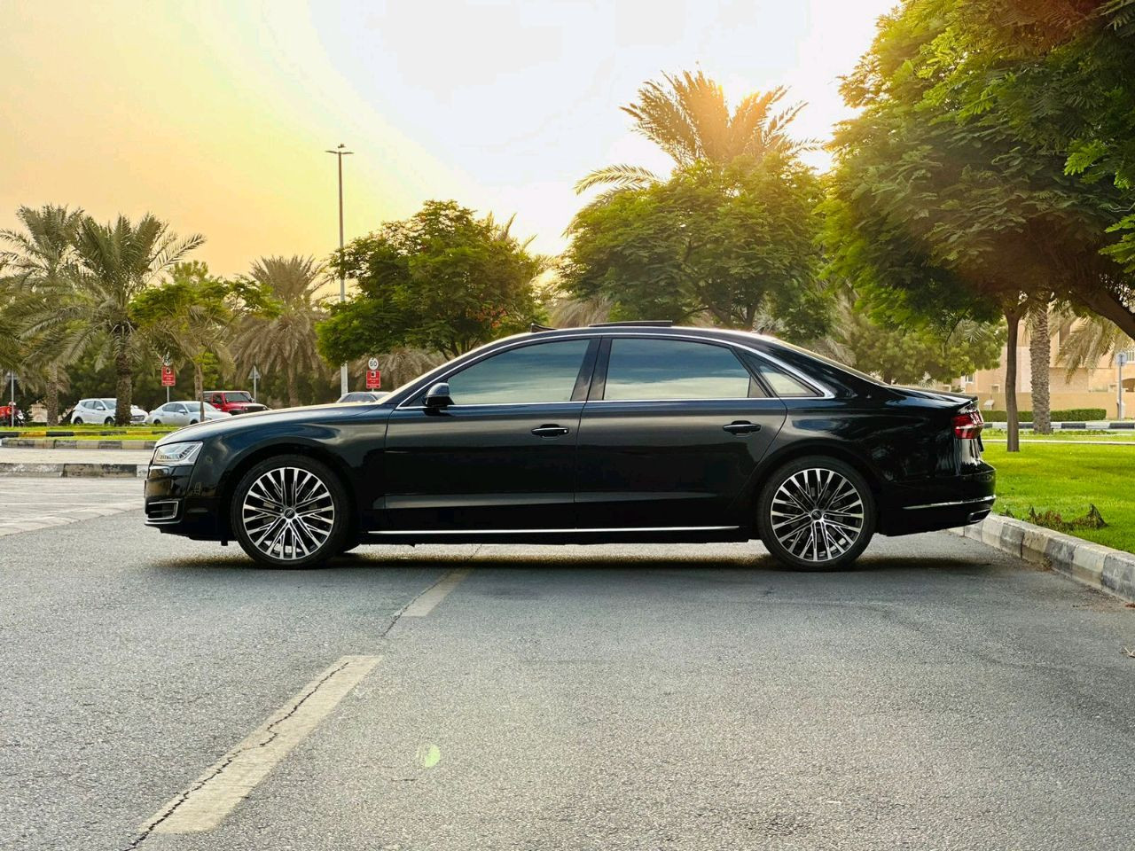 Audi A8 - Image 6
