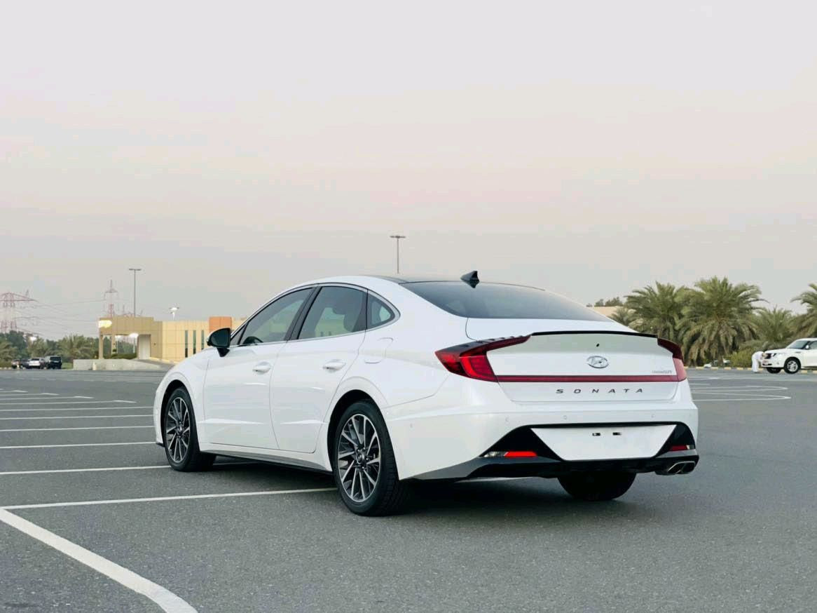 Hyundai Sonata - Image 6