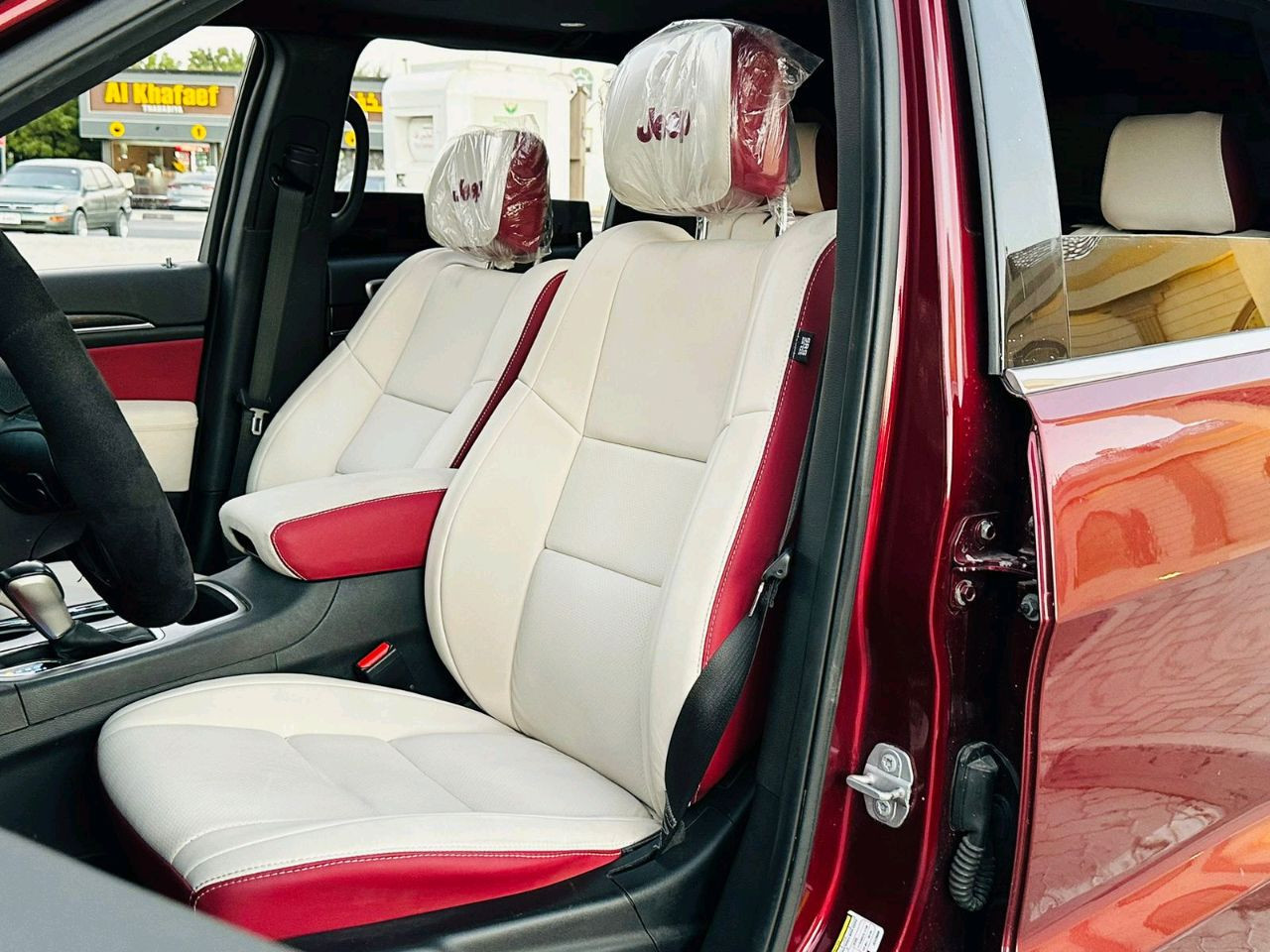 Jeep Grand Cherokee - Image 9