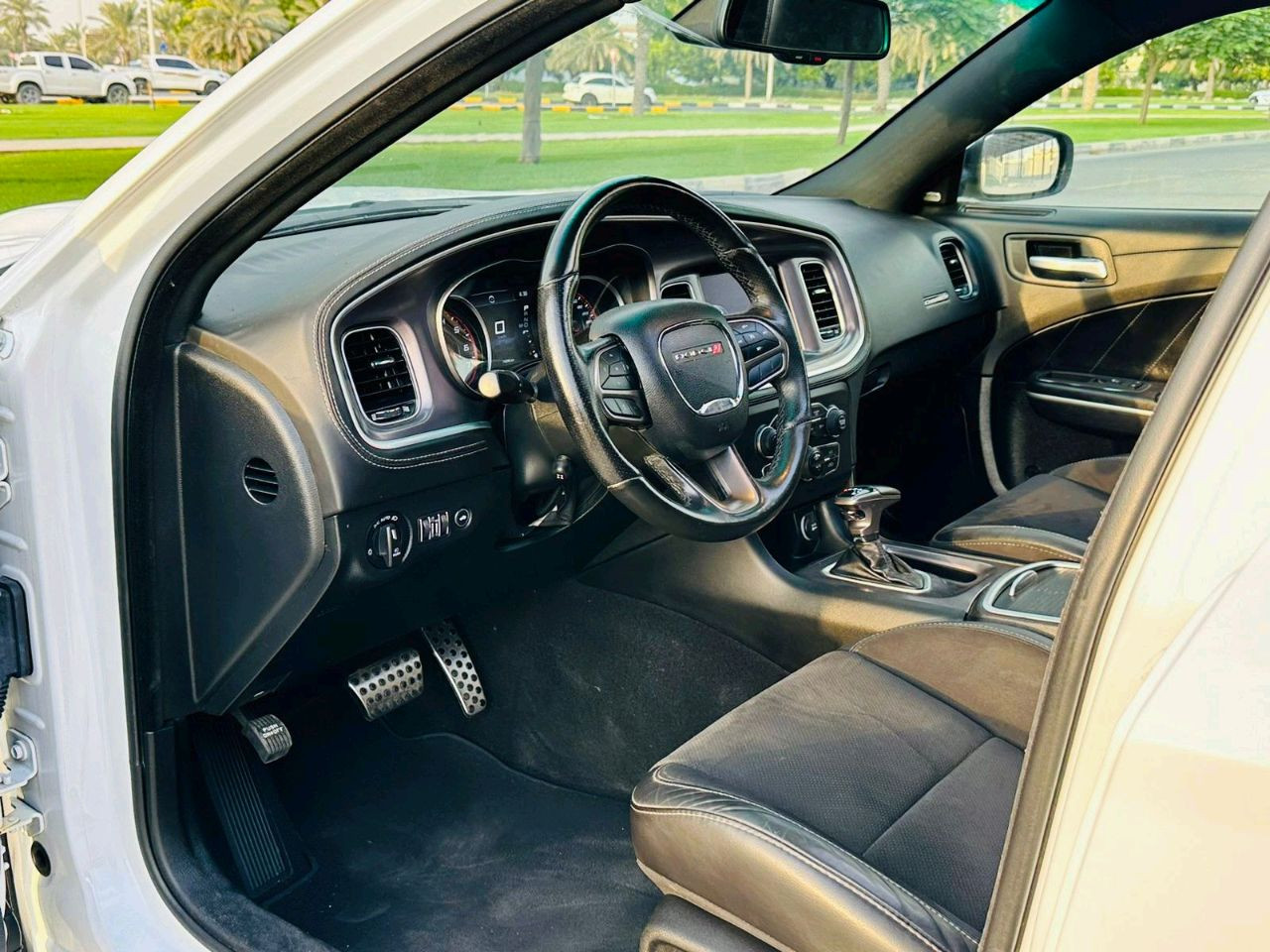 Dodge Charger - Image 6