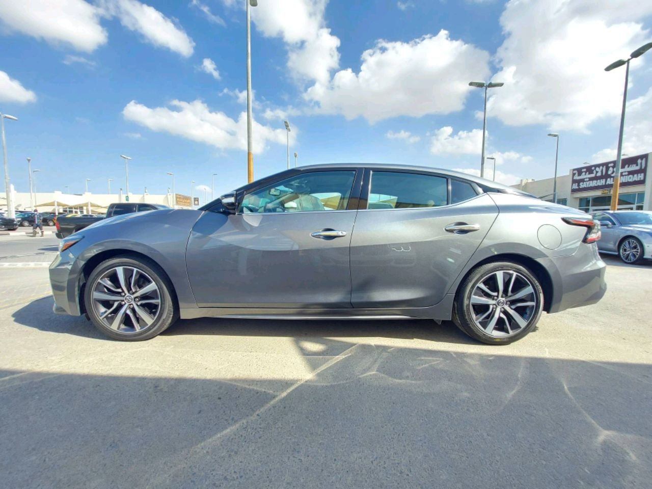Nissan Maxima - Image 3
