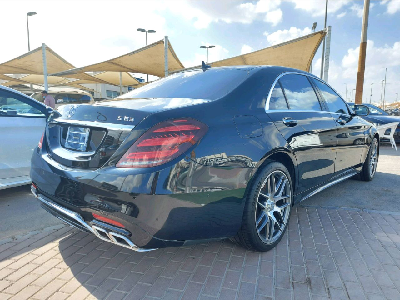 Mercedes Benz S-Class - Image 3