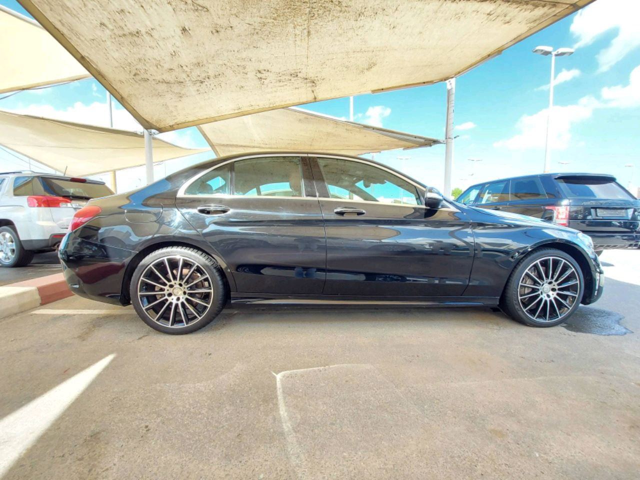 Mercedes Benz C-Class - Image 4